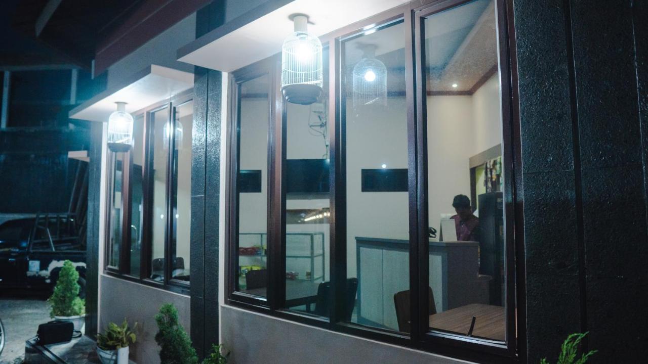 טגאל Sitiinggil Guest House Syariah מראה חיצוני תמונה