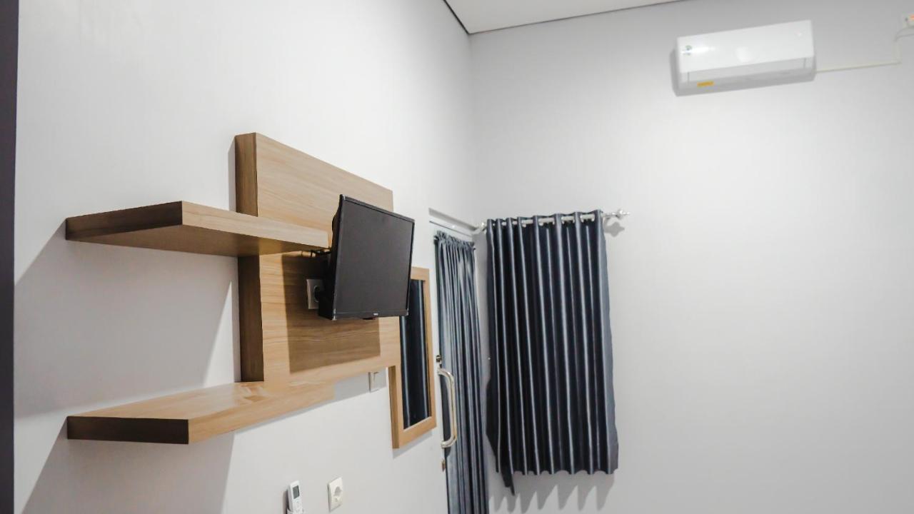 טגאל Sitiinggil Guest House Syariah מראה חיצוני תמונה